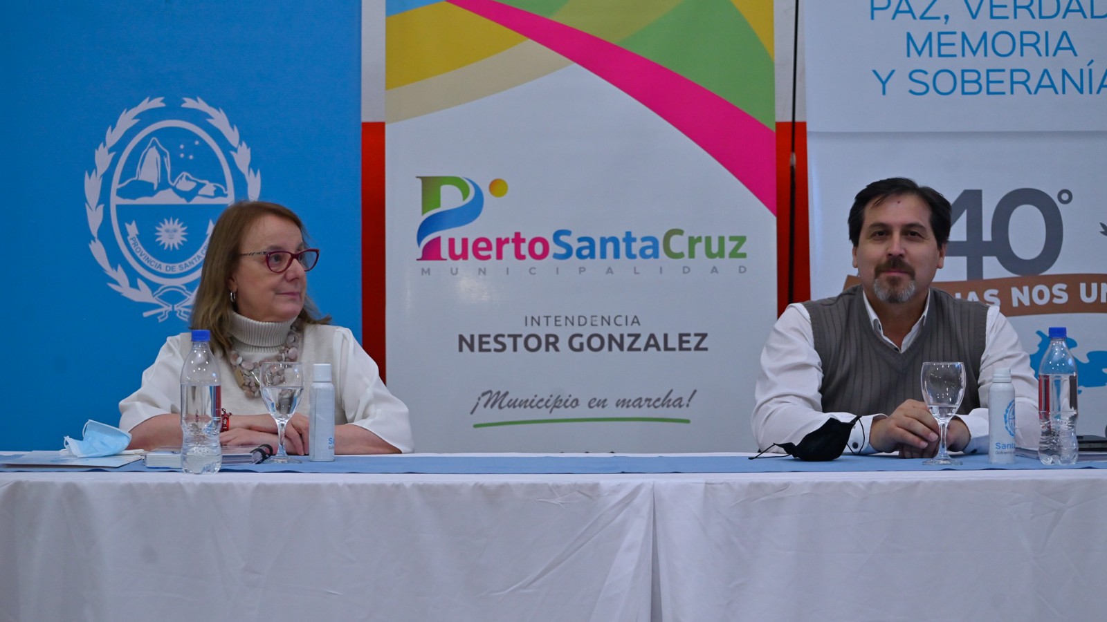 La gobernadora  visitó Puerto Santa Cruz, inauguró obras y homenajeó a veteranos de Malvinas